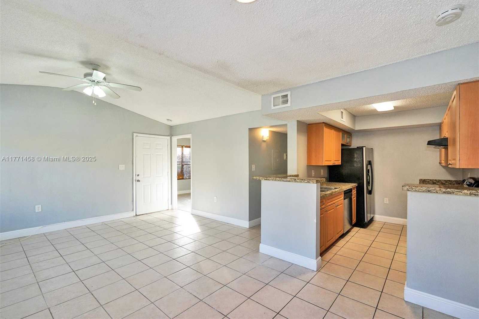 Small Image of 15560 SOUTH WEST 104TH TER #611, Miami Number 12