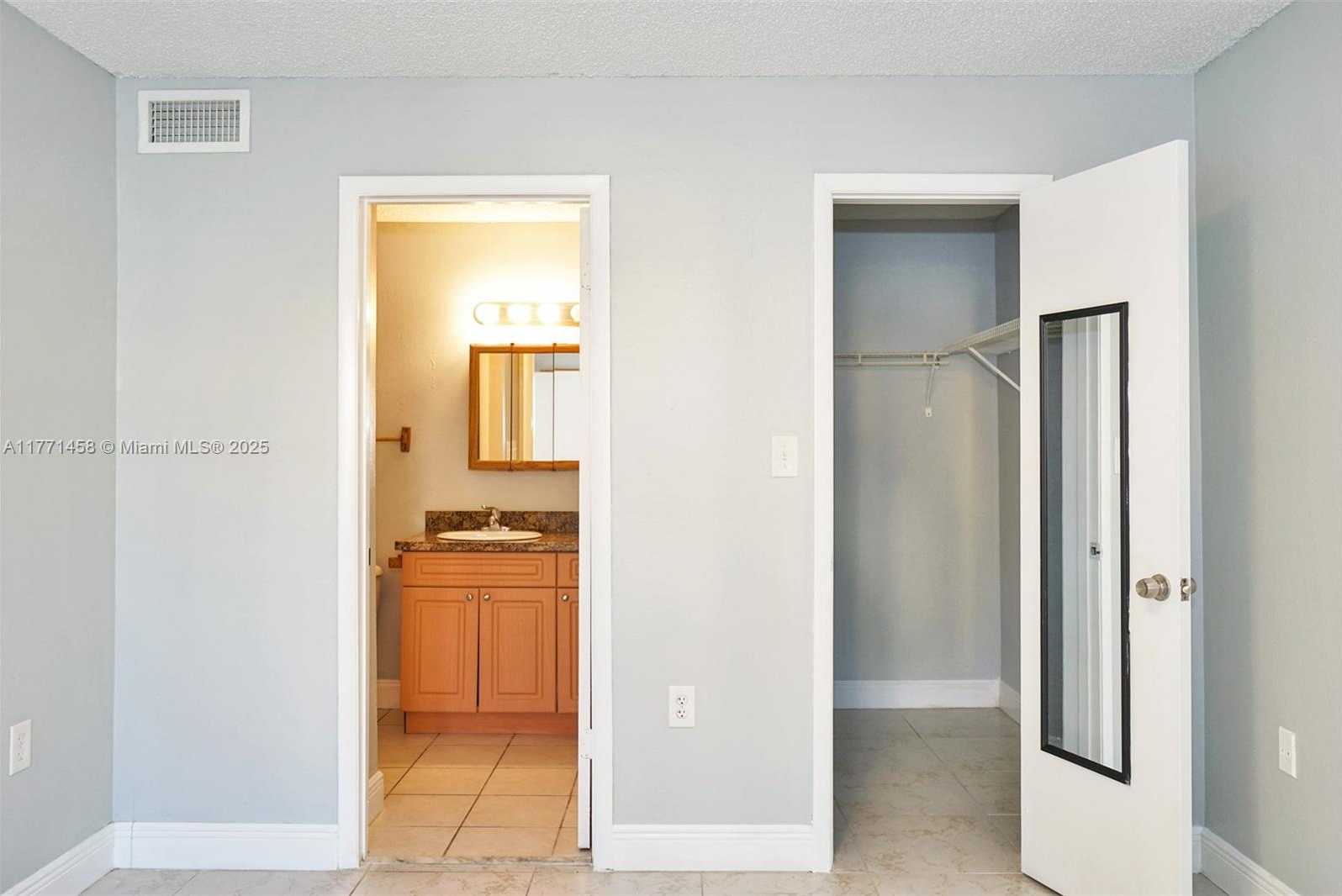 Small Image of 15560 SOUTH WEST 104TH TER #611, Miami Number 17
