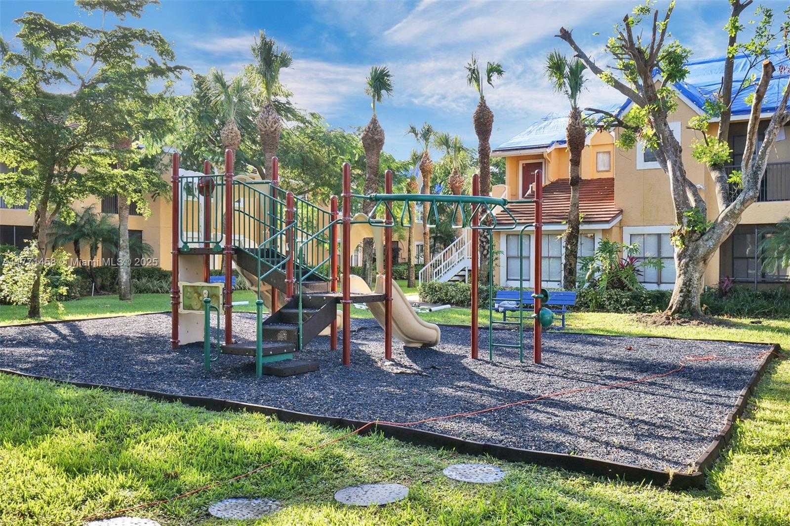 Small Image of 15560 SOUTH WEST 104TH TER #611, Miami Number 29