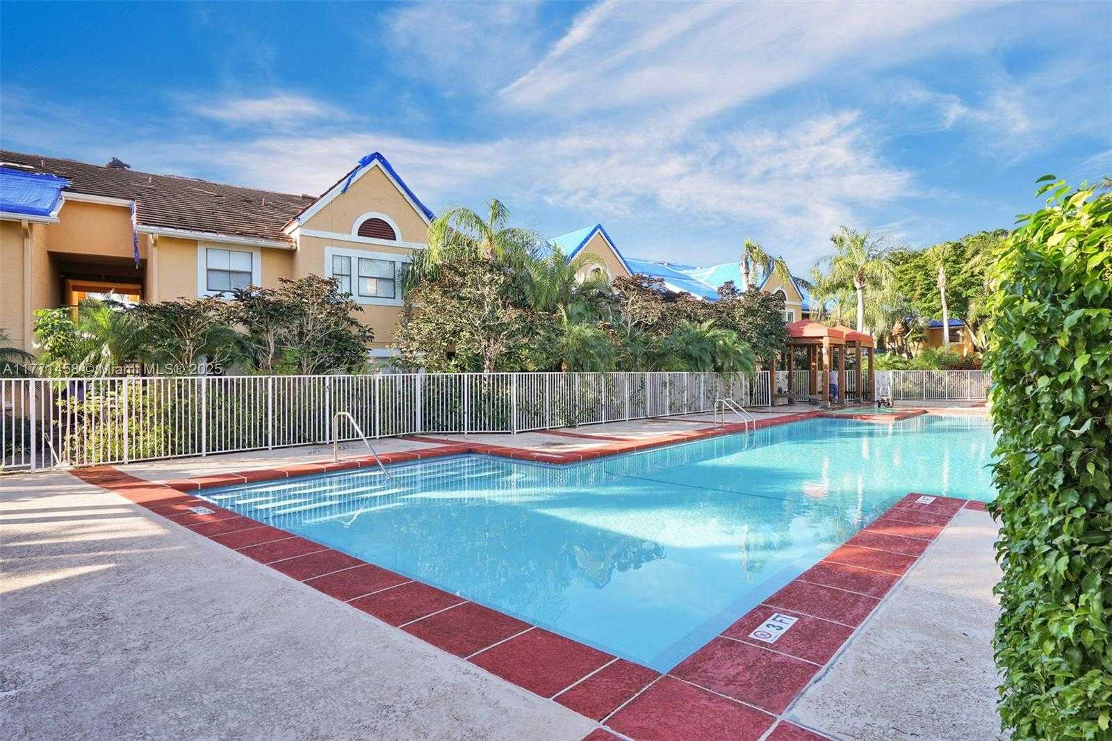 Small Image of 15560 SOUTH WEST 104TH TER #611, Miami Number 30