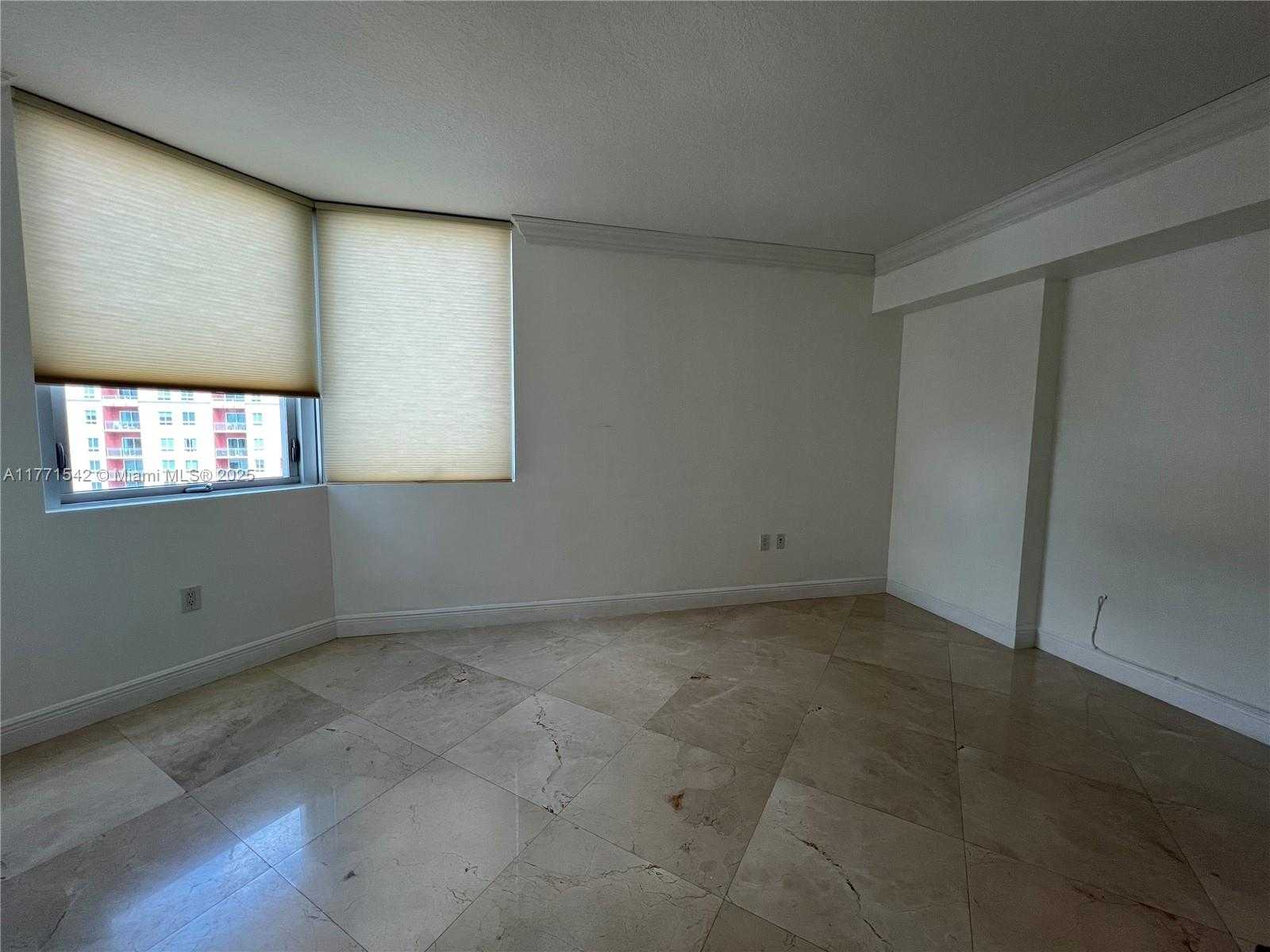 Small Image of 9055 SOUTH WEST 73RD CT #2009, Miami Number 21