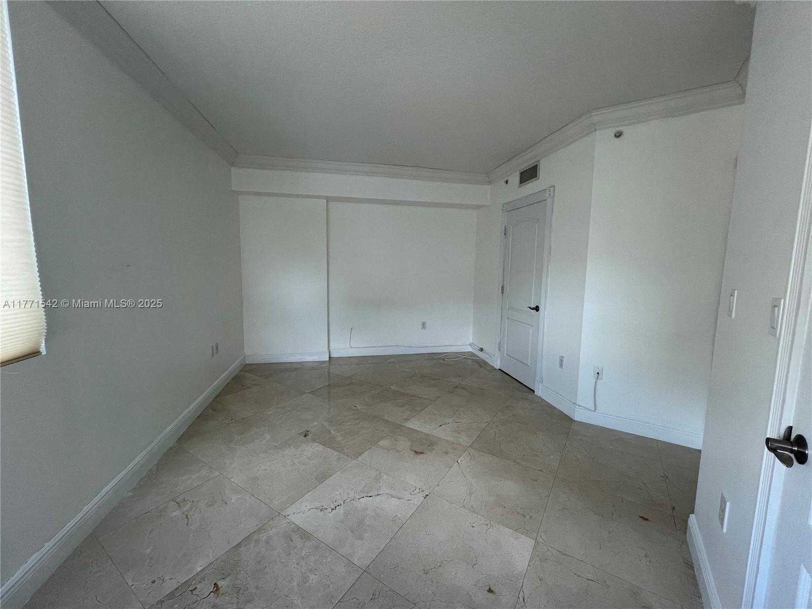 Small Image of 9055 SOUTH WEST 73RD CT #2009, Miami Number 22