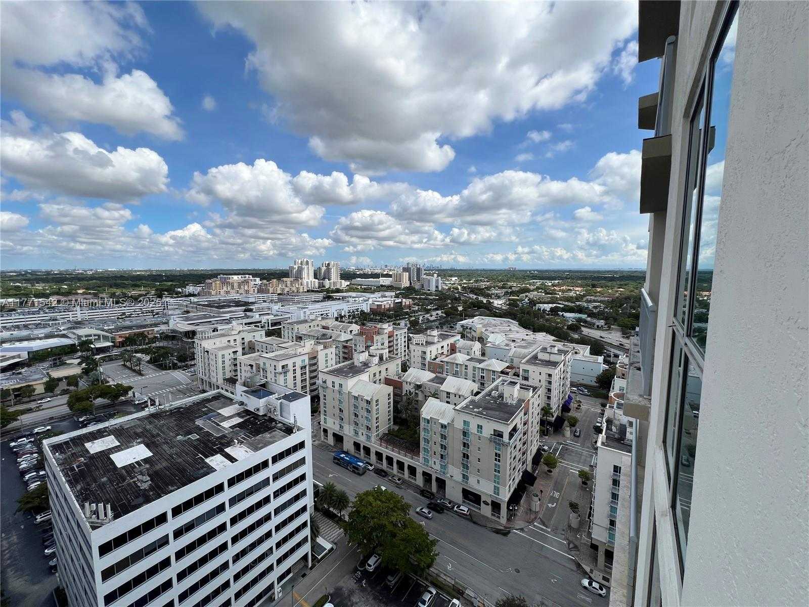 Small Image of 9055 SOUTH WEST 73RD CT #2009, Miami Number 30