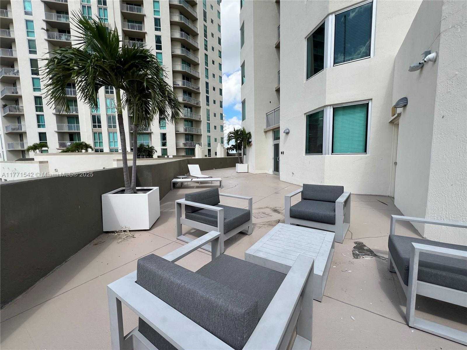 Small Image of 9055 SOUTH WEST 73RD CT #2009, Miami Number 44