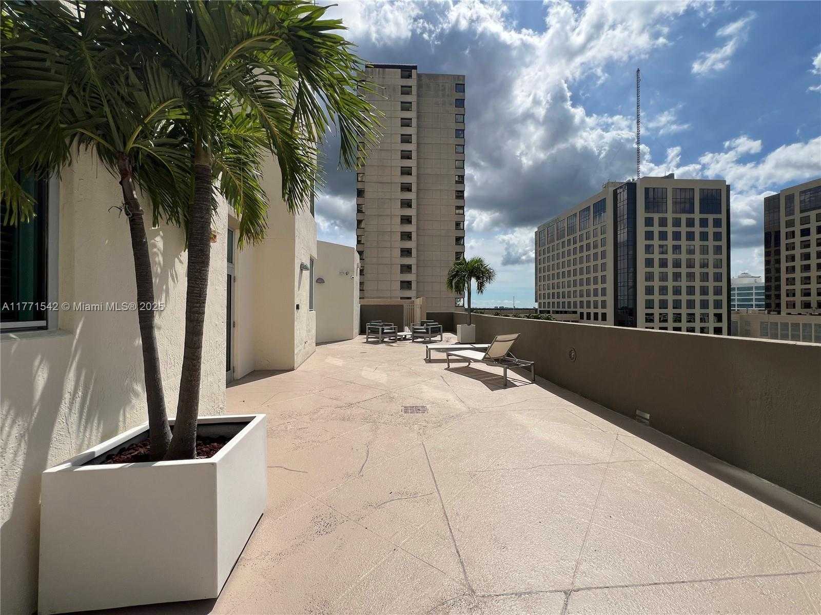 Small Image of 9055 SOUTH WEST 73RD CT #2009, Miami Number 45