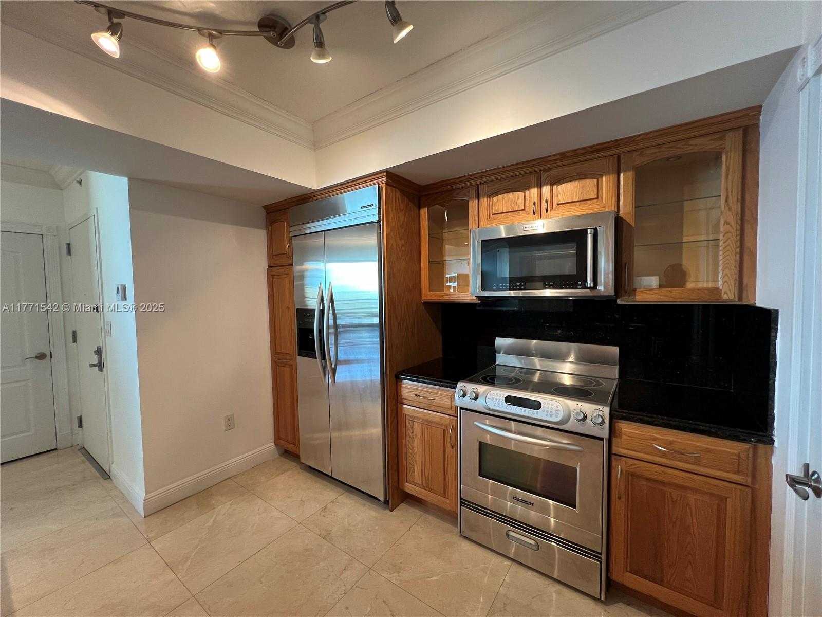 Small Image of 9055 SOUTH WEST 73RD CT #2009, Miami Number 6