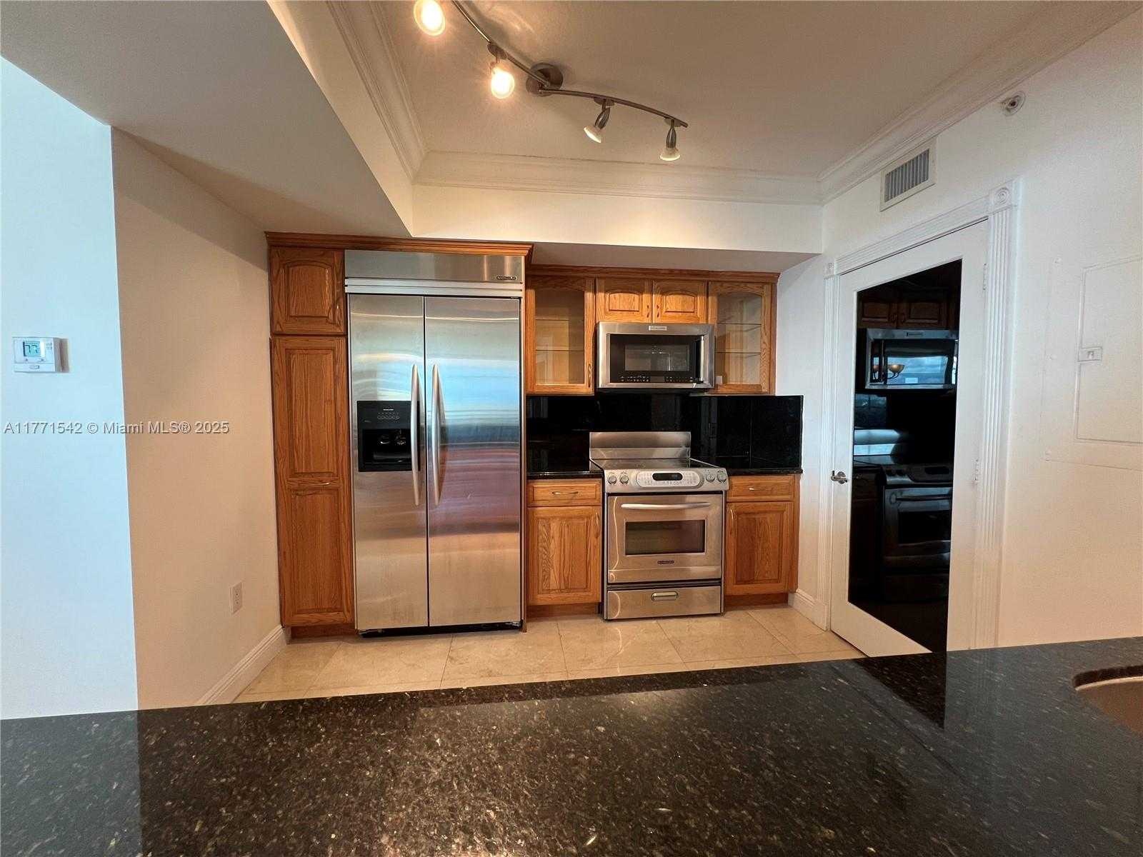 Small Image of 9055 SOUTH WEST 73RD CT #2009, Miami Number 7