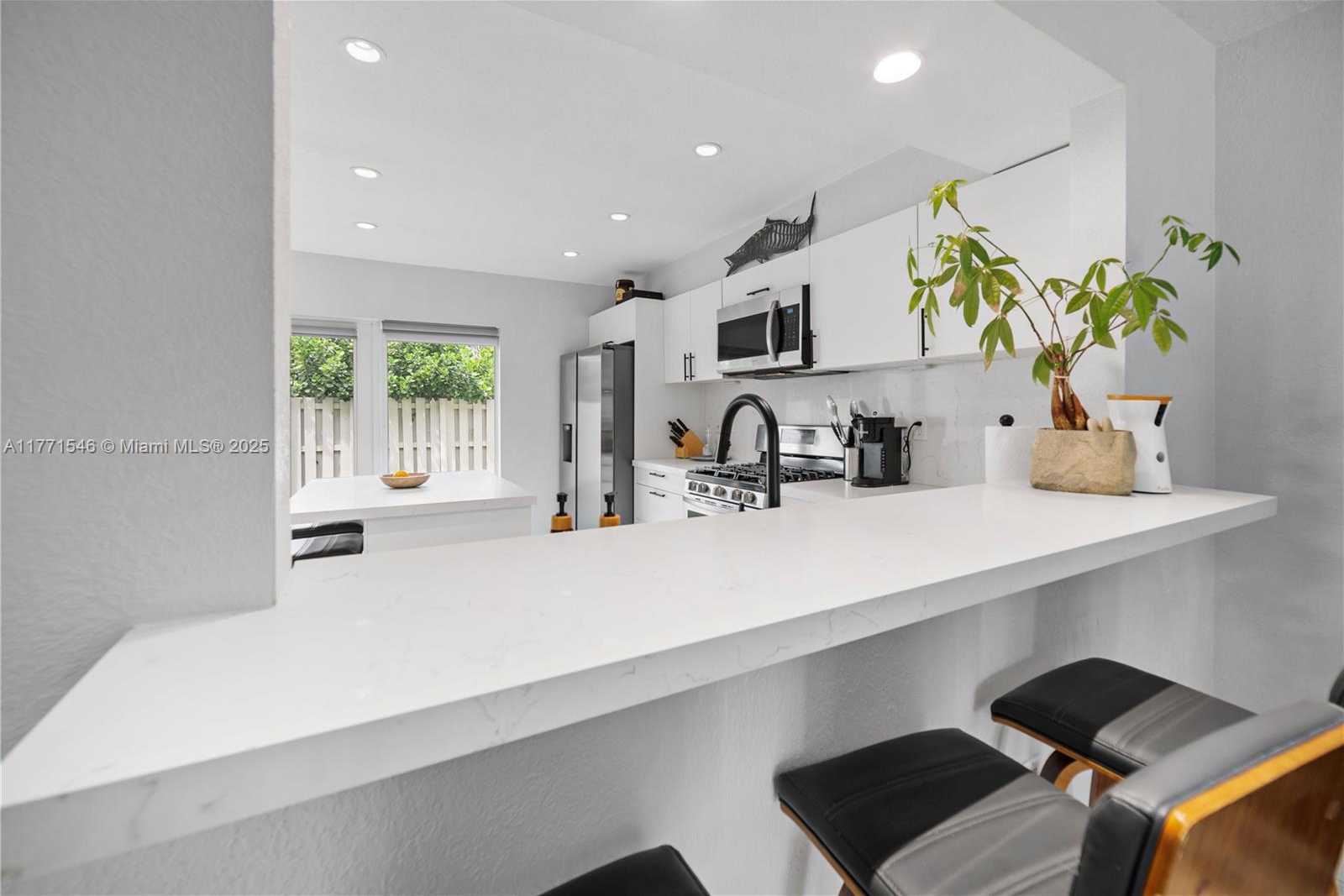 Small Image of 8122 SOUTH WEST 83RD PL #TH, Miami Number 13