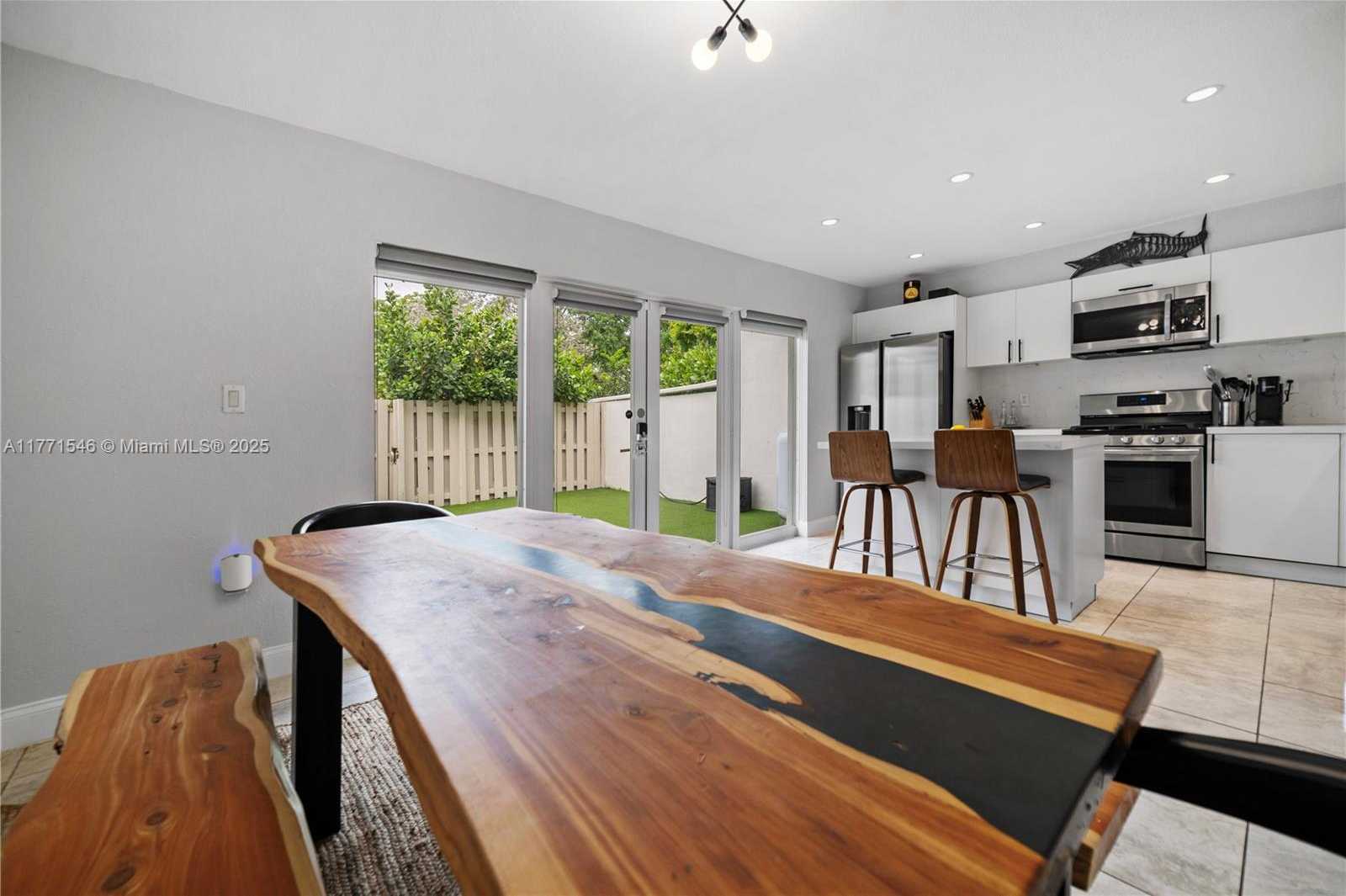 Small Image of 8122 SOUTH WEST 83RD PL #TH, Miami Number 15