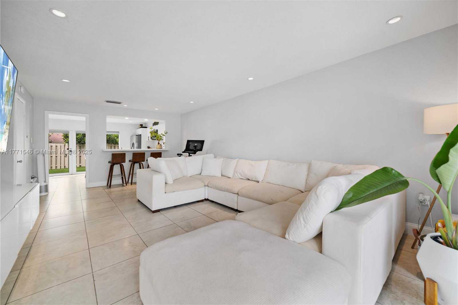 Small Image of 8122 SOUTH WEST 83RD PL #TH, Miami Number 2