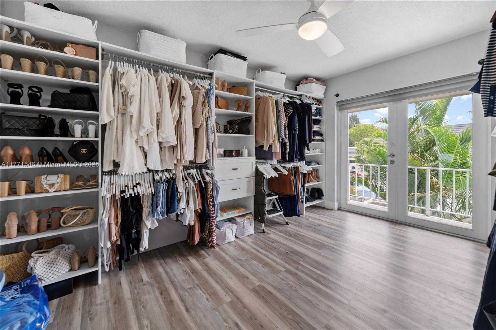 Small Image of 8122 SOUTH WEST 83RD PL #TH, Miami Number 4