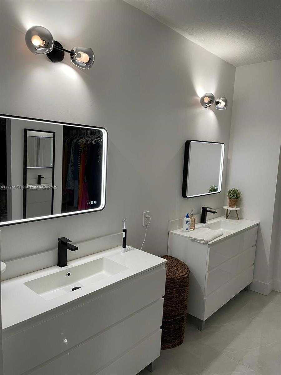 Small Image of 10750 NORTH WEST 66TH ST #410, Doral Number 18