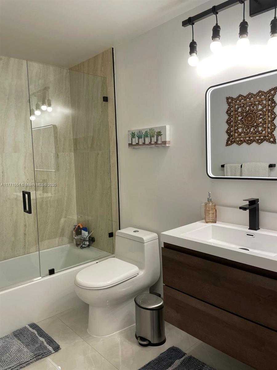 Small Image of 10750 NORTH WEST 66TH ST #410, Doral Number 4