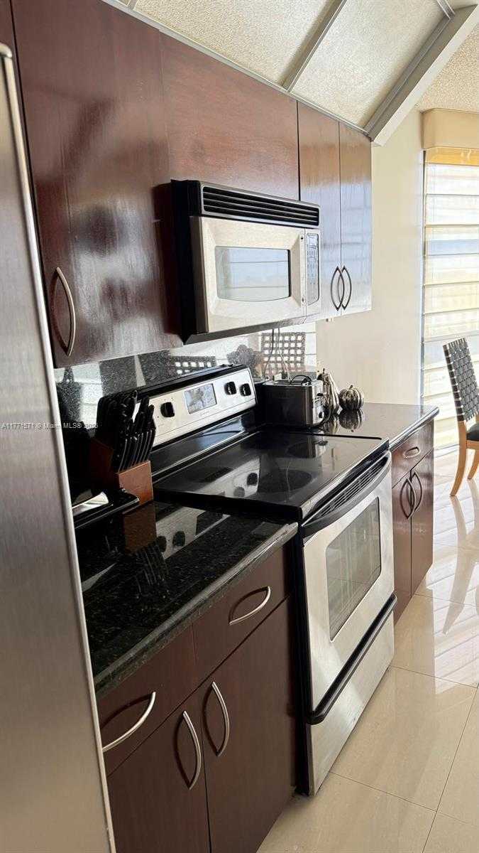 Small Image of 20281 EAST COUNTRY CLUB DR #809, Aventura Number 20