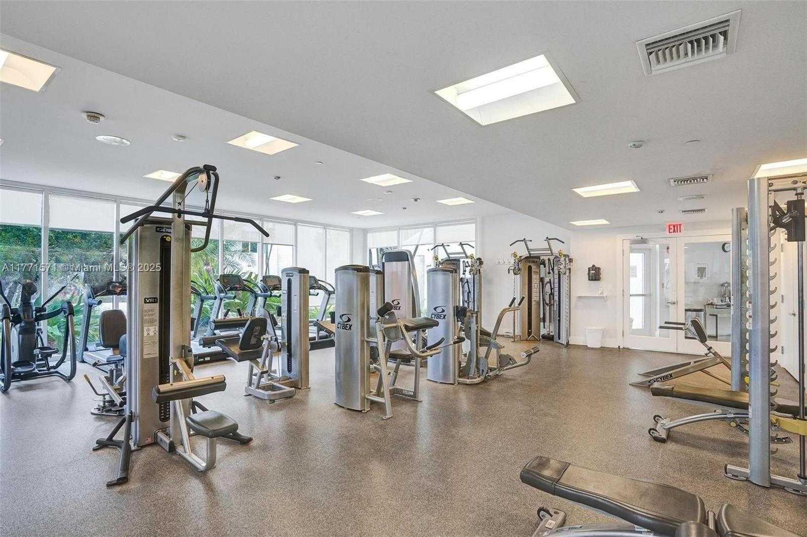 Small Image of 20281 EAST COUNTRY CLUB DR #809, Aventura Number 29