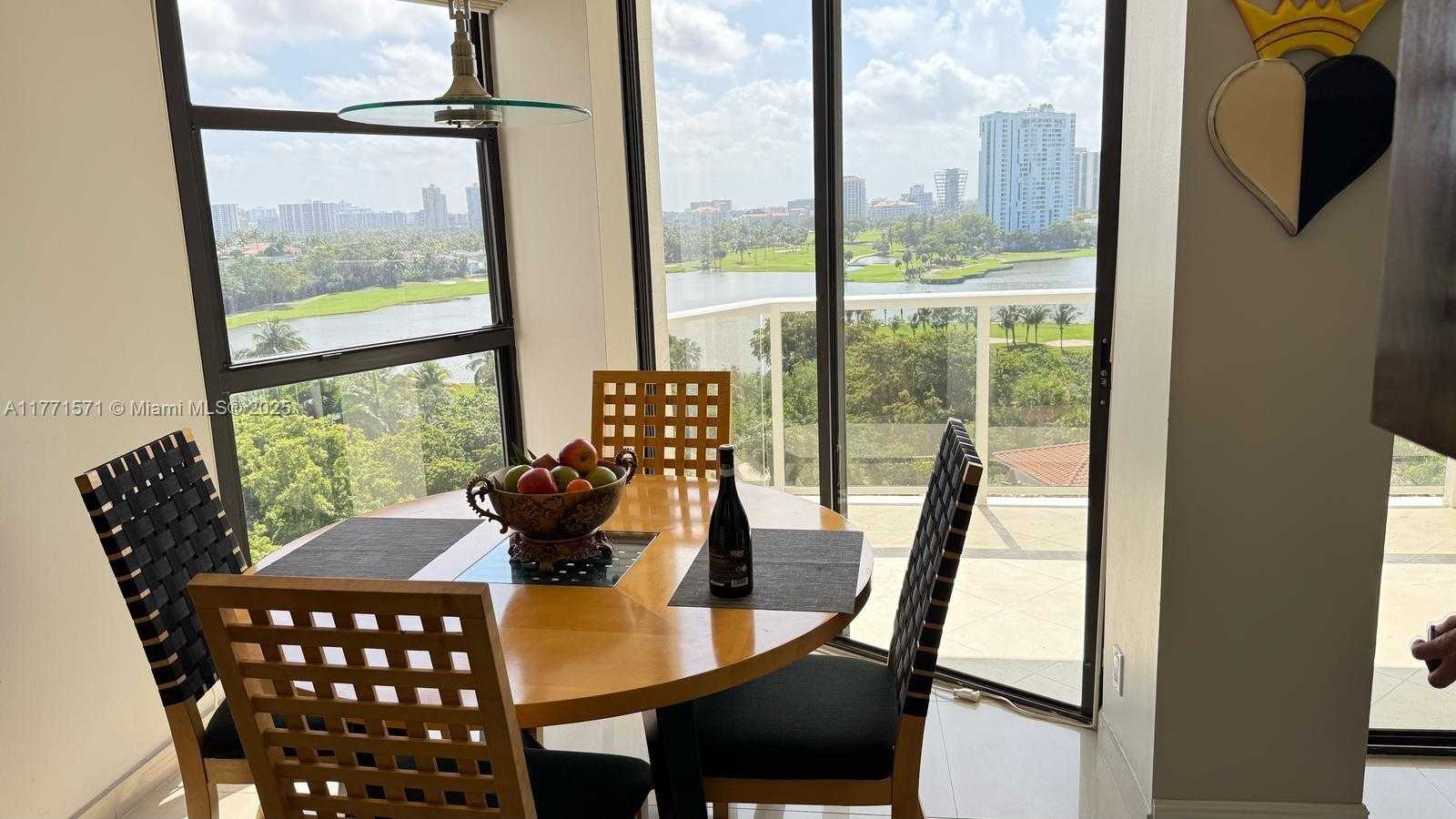 Small Image of 20281 EAST COUNTRY CLUB DR #809, Aventura Number 9