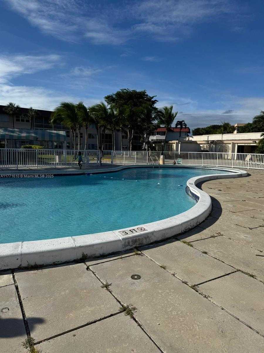 Small Image of 1530 NORTH EAST 191ST ST #241, Miami Number 19