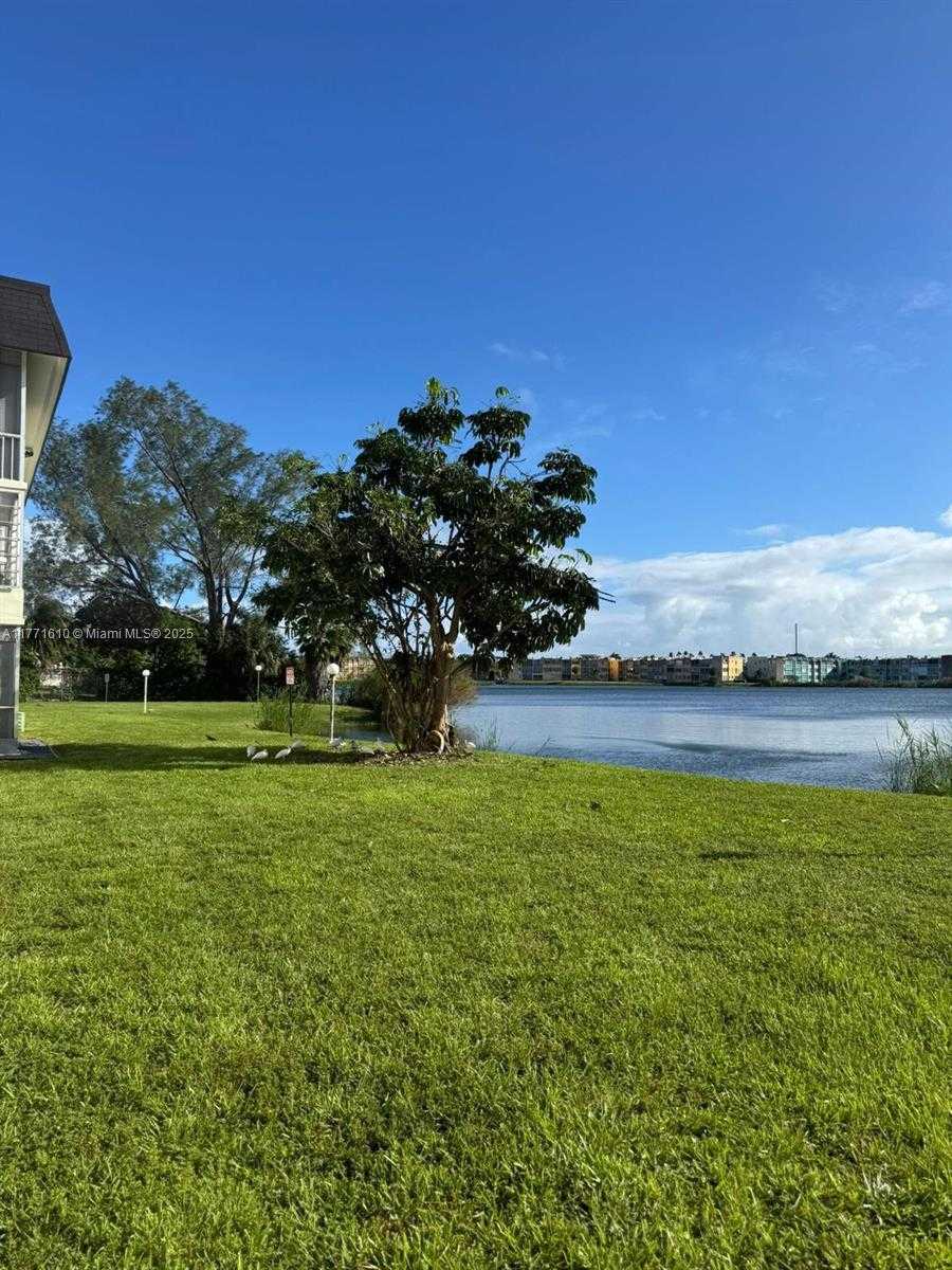 Small Image of 1530 NORTH EAST 191ST ST #241, Miami Number 21