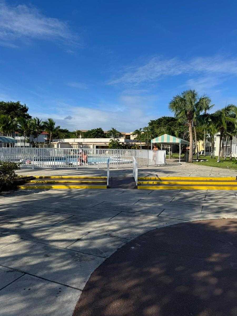 Small Image of 1530 NORTH EAST 191ST ST #241, Miami Number 28