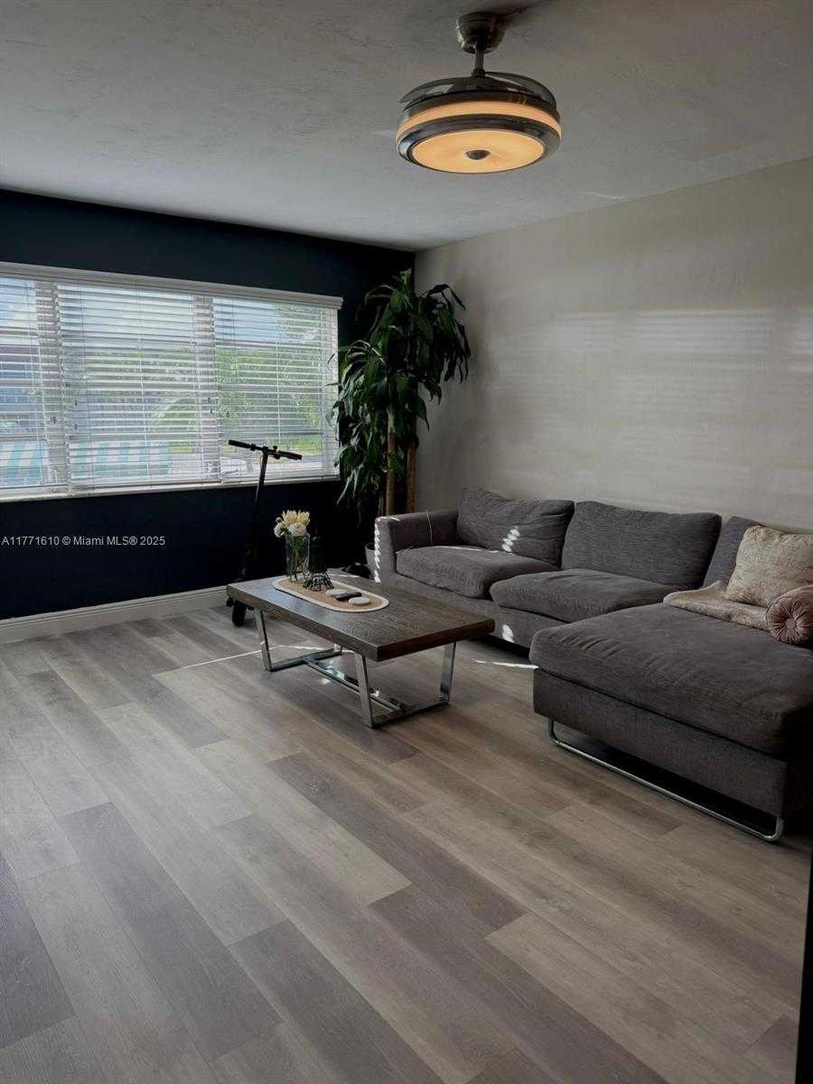 Small Image of 1530 NORTH EAST 191ST ST #241, Miami Number 3