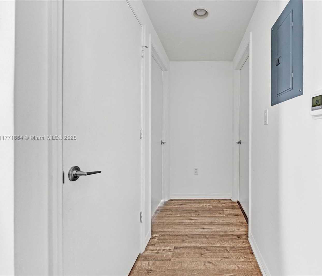 Small Image of 55 SOUTH EAST 6TH ST #1208, Miami Number 25