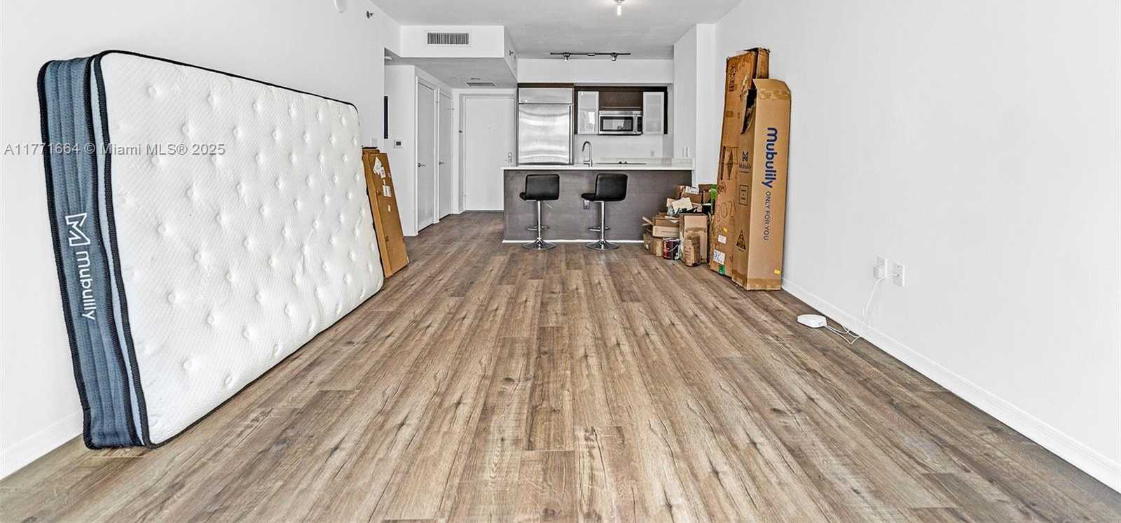 Small Image of 55 SOUTH EAST 6TH ST #1208, Miami Number 6
