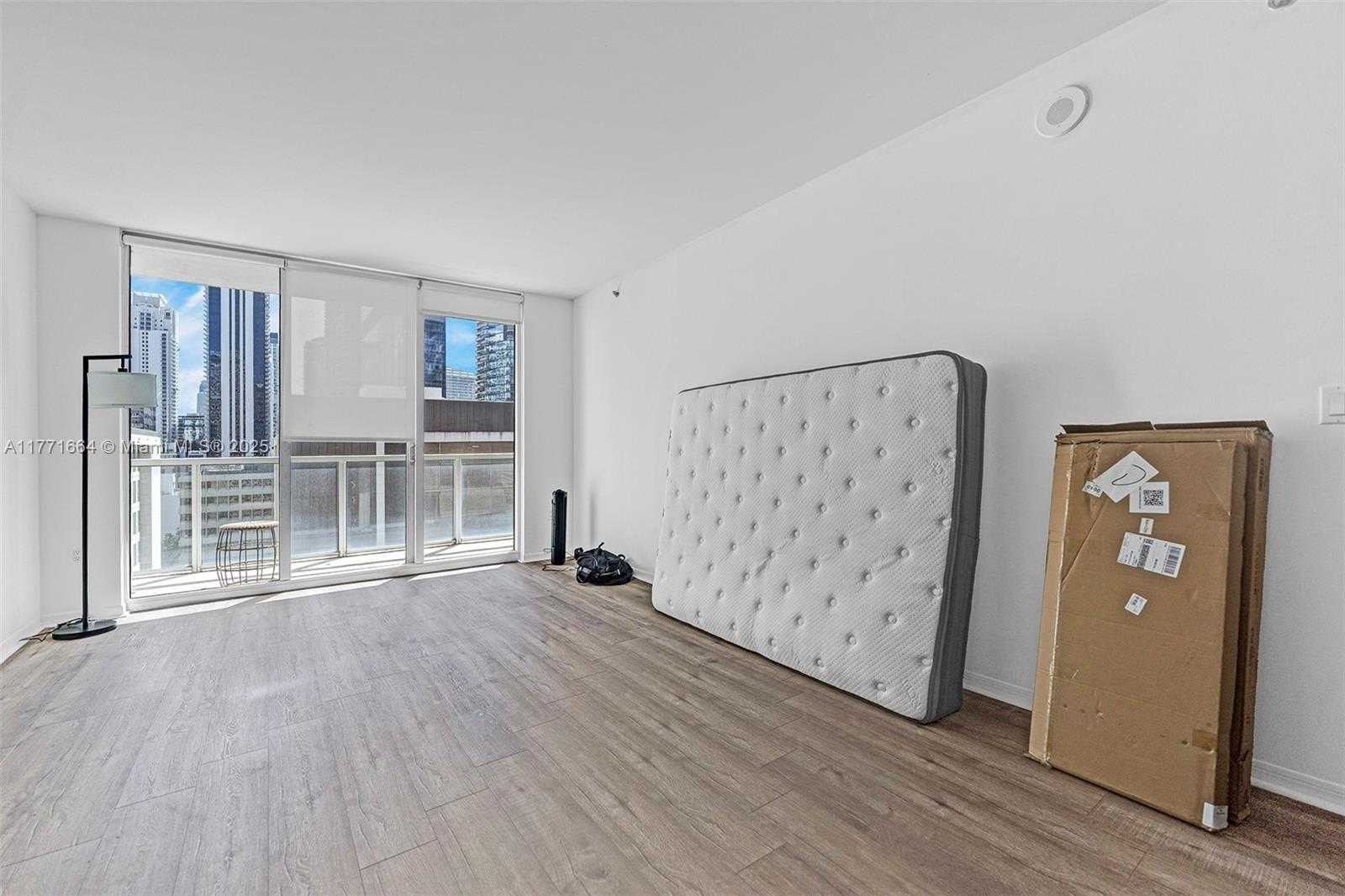 Small Image of 55 SOUTH EAST 6TH ST #1208, Miami Number 8