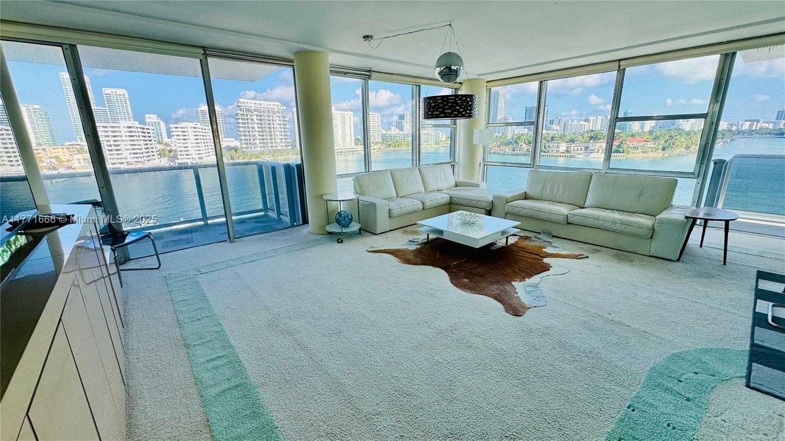 Small Image of 900 BAY DR #526, Miami Beach Number 9