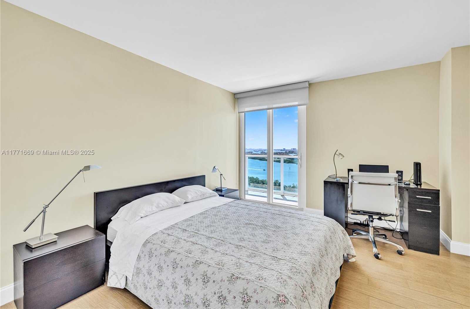 Small Image of 100 BAYVIEW DR #2018, Sunny Isles Beach Number 20