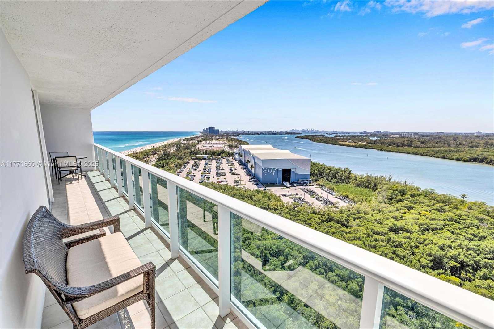 Small Image of 100 BAYVIEW DR #2018, Sunny Isles Beach Number 26