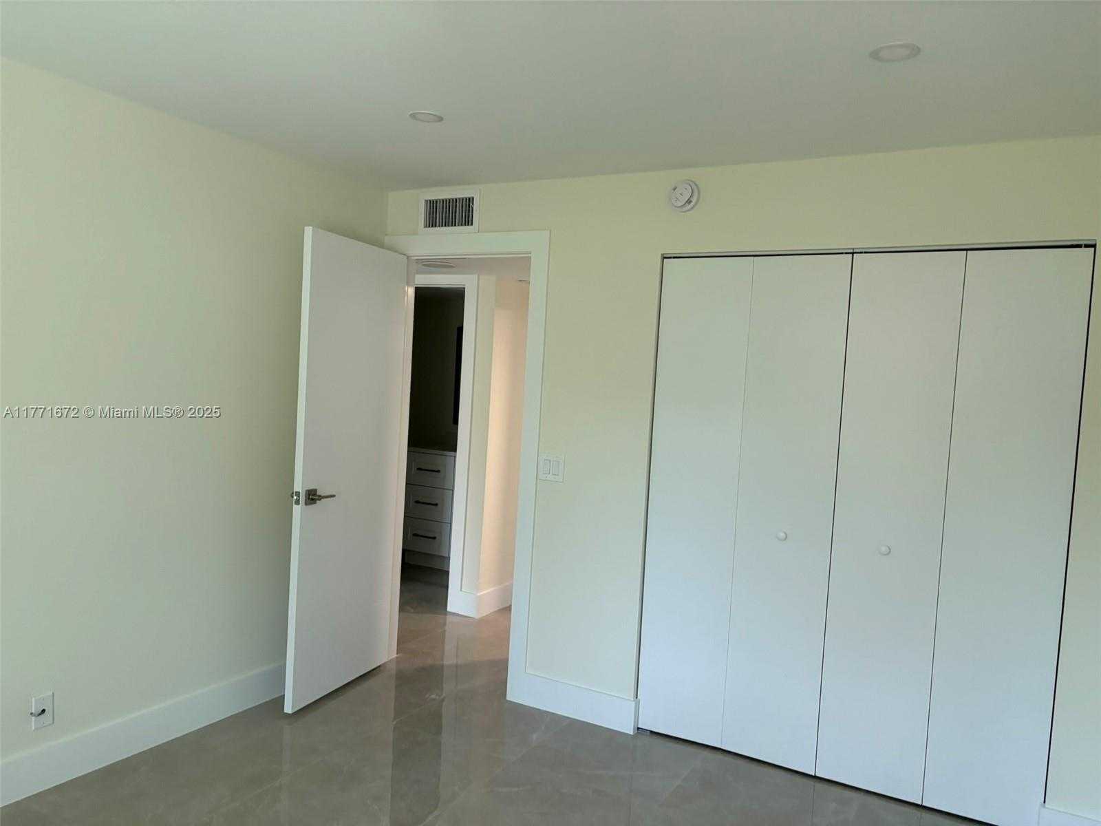 Small Image of 211 DURHAM E #211, Deerfield Beach Number 15