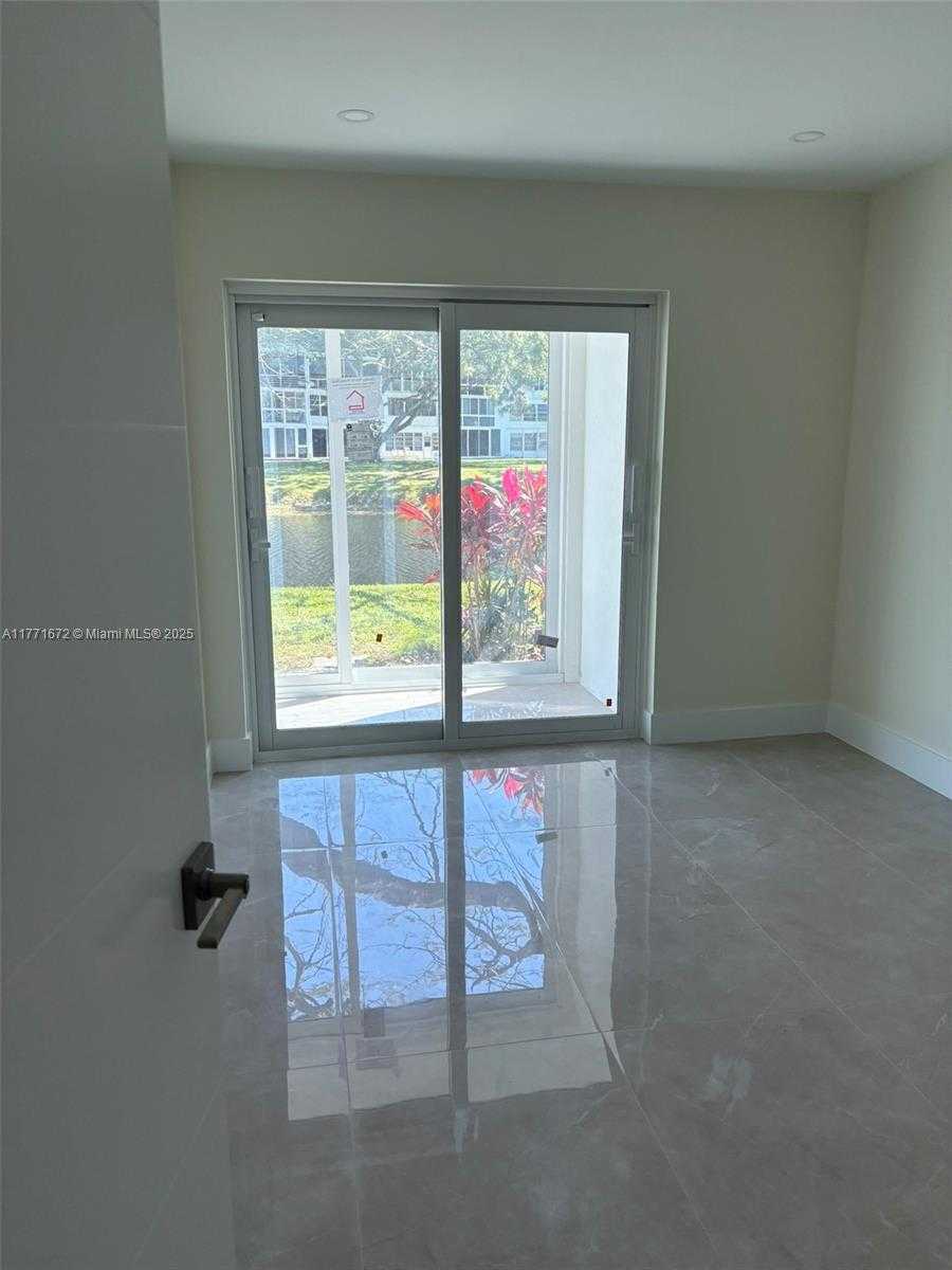 Small Image of 211 DURHAM E #211, Deerfield Beach Number 19