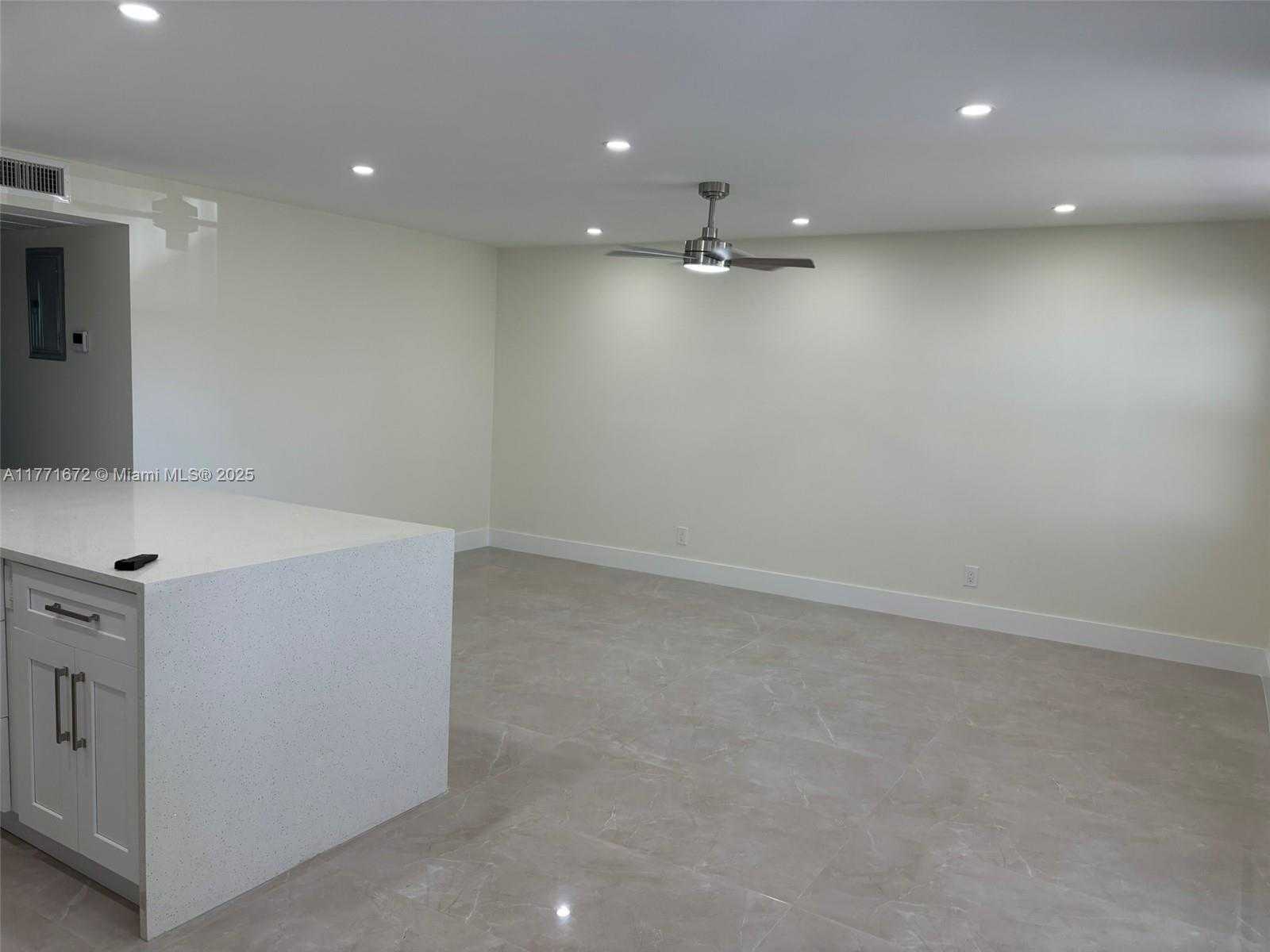 Small Image of 211 DURHAM E #211, Deerfield Beach Number 28