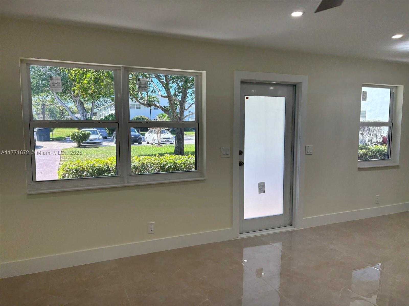 Small Image of 211 DURHAM E #211, Deerfield Beach Number 5