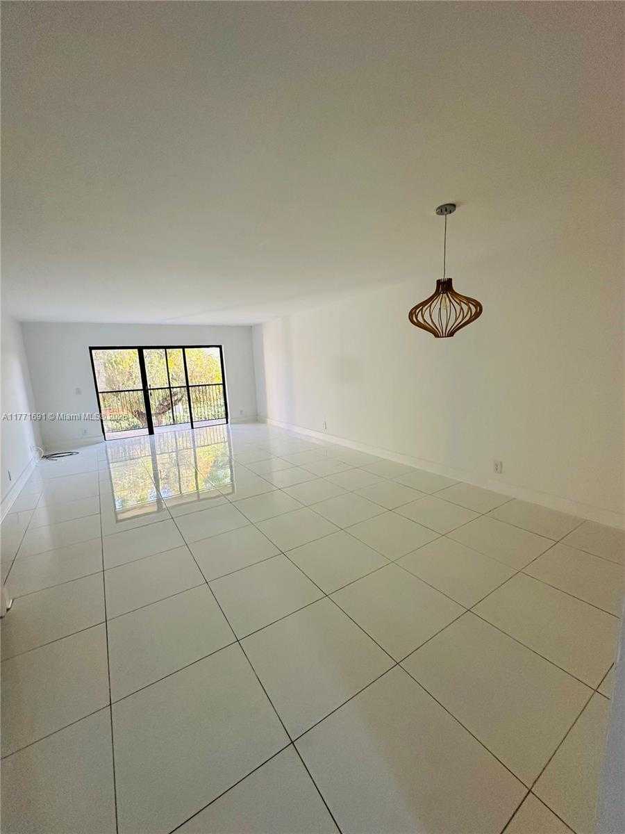Small Image of 16491 BLATT BLVD #202, Weston Number 10