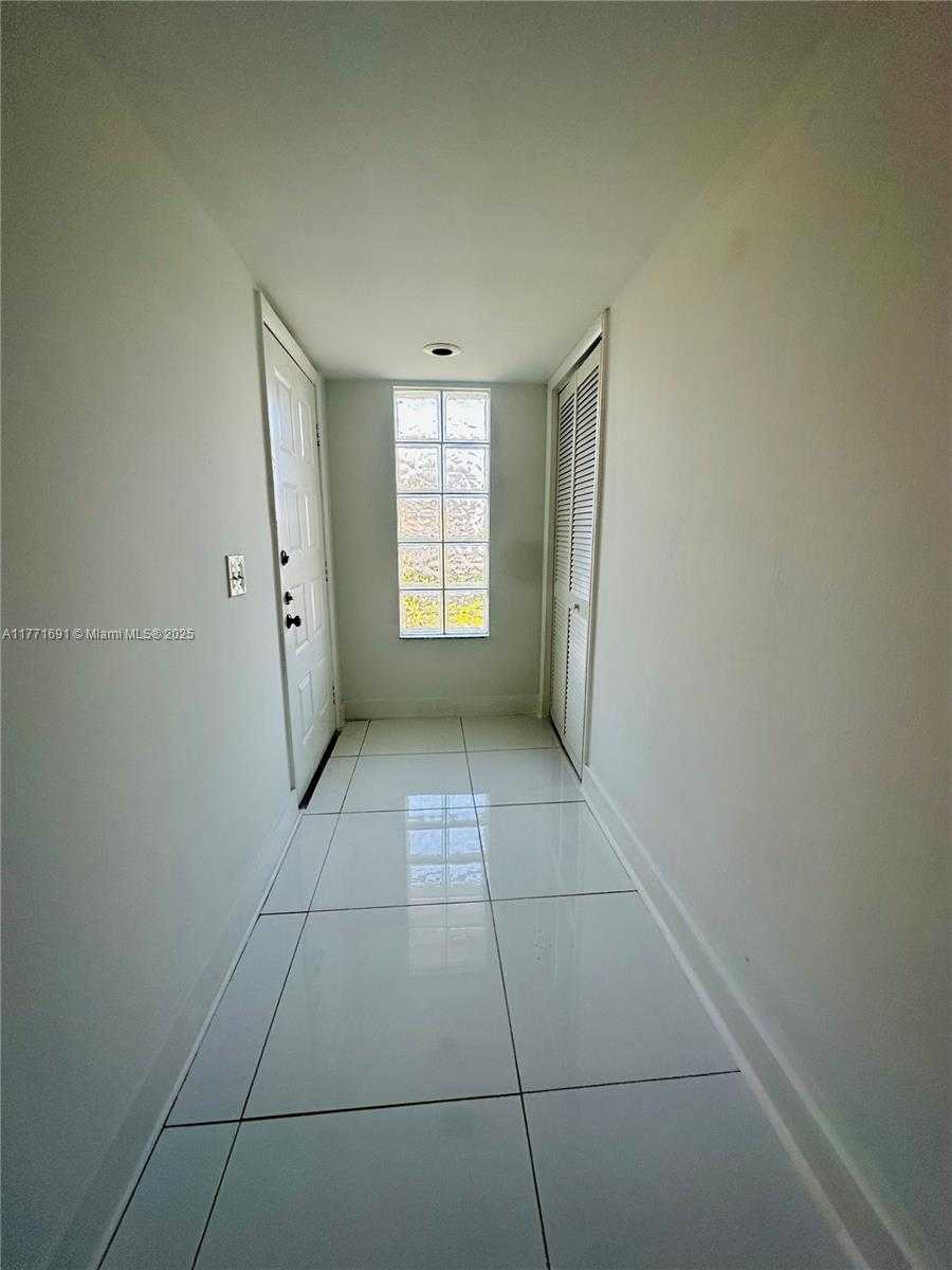 Small Image of 16491 BLATT BLVD #202, Weston Number 18