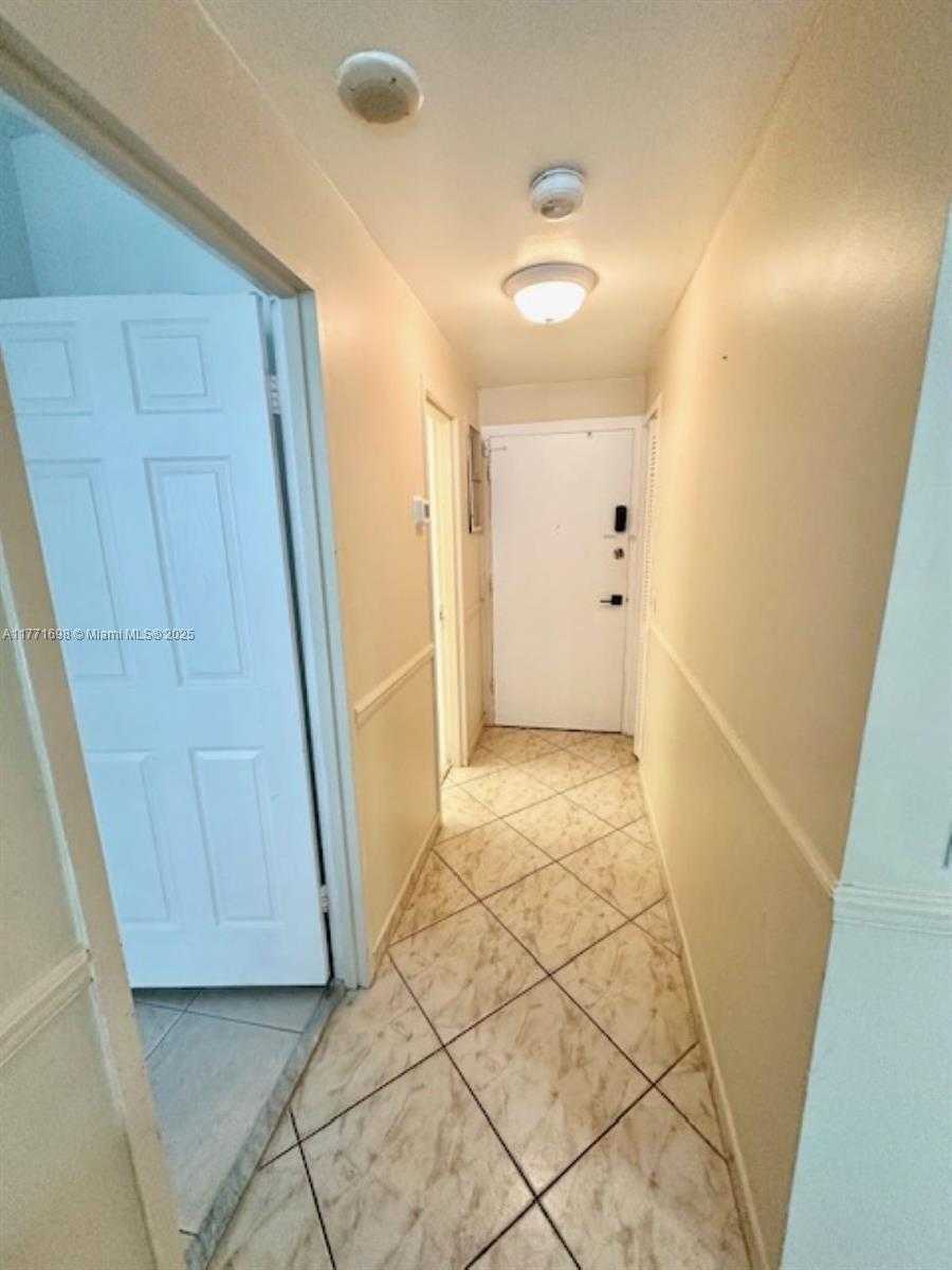 Small Image of 3505 SOUTH OCEAN DR #419, Hollywood Number 11