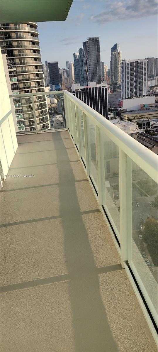 Small Image of 1900 NORTH BAYSHORE DR #3511, Miami Number 7