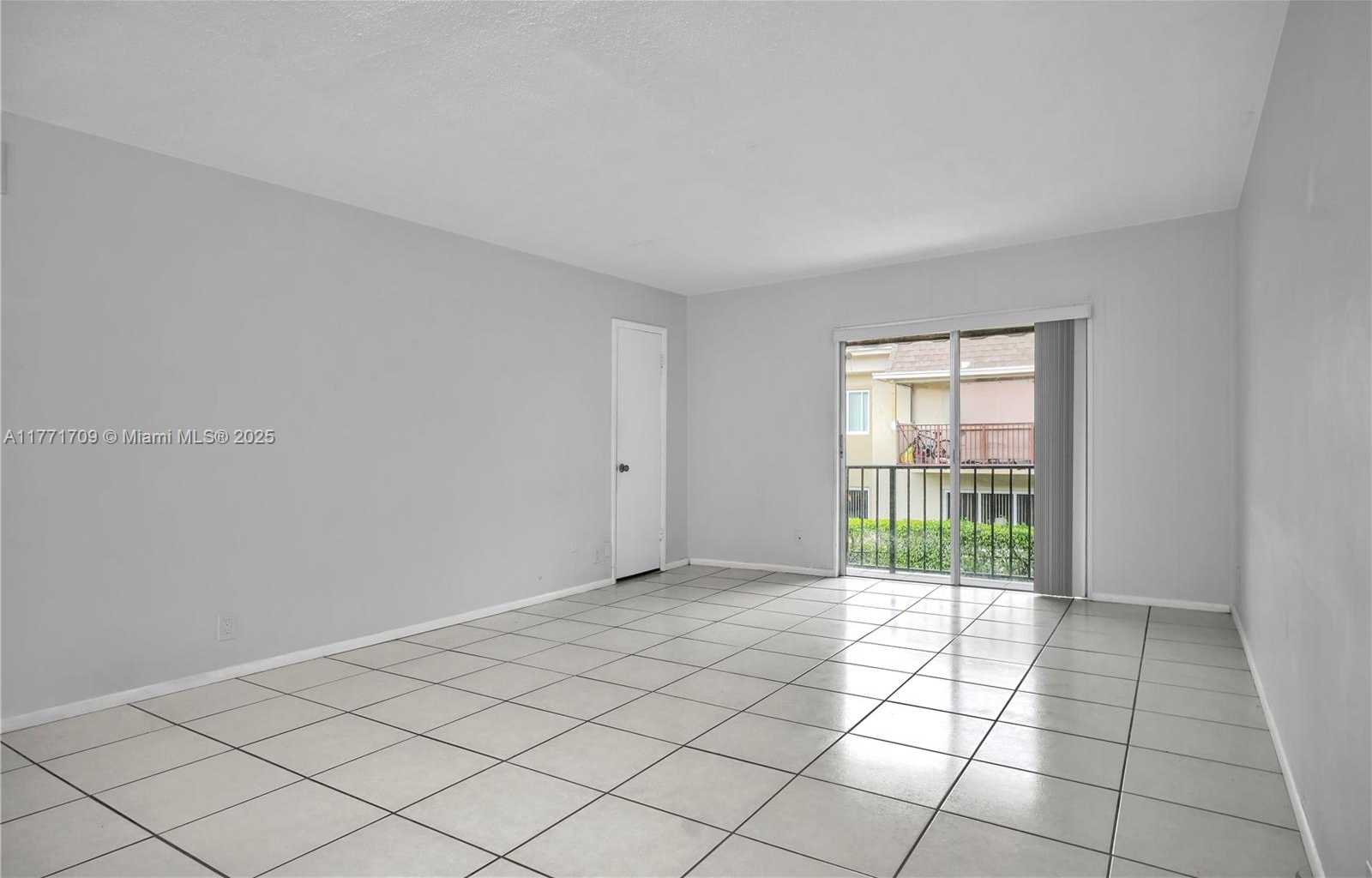Small Image of 6711 NORTH KENDALL DR #510, Pinecrest Number 13