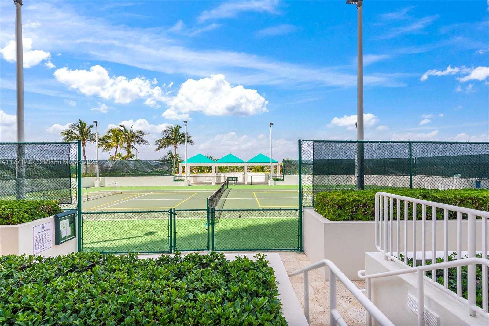 Small Image of 4775 COLLINS AVE #507, Miami Beach Number 4