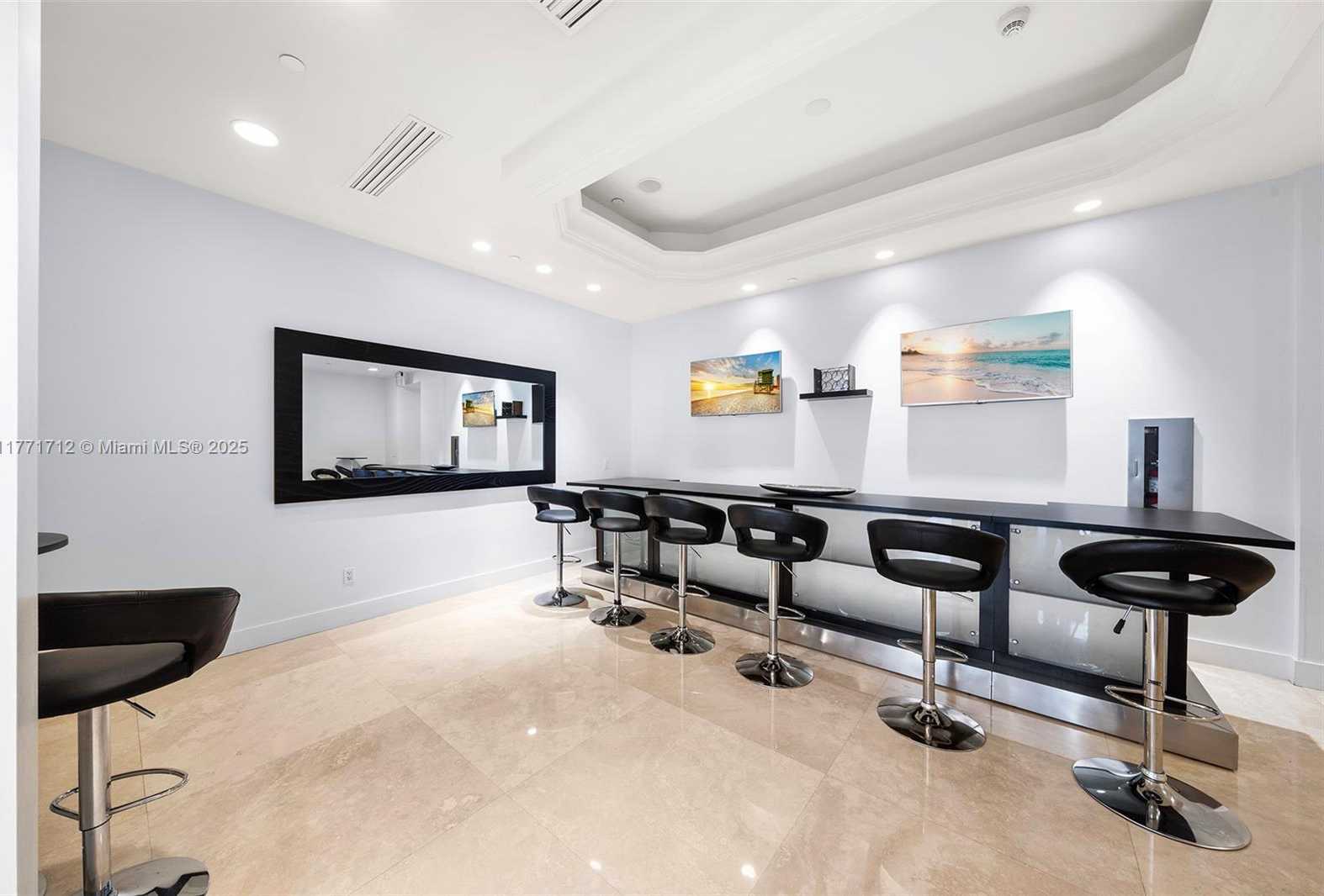 Small Image of 4775 COLLINS AVE #507, Miami Beach Number 46