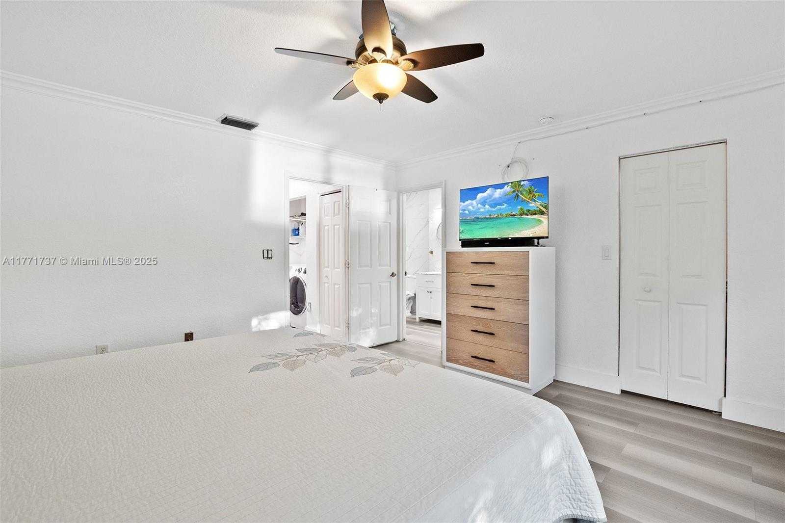 Small Image of 518 NORTH WEST 130TH WAY, Pembroke Pines Number 13