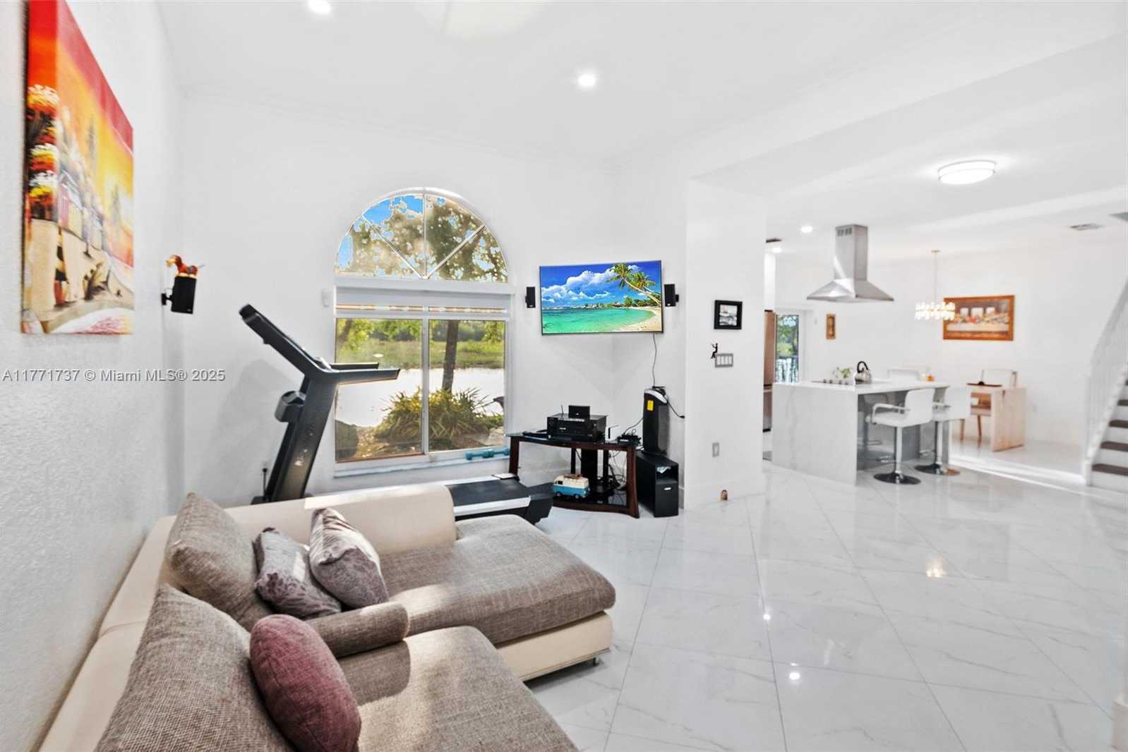 Small Image of 518 NORTH WEST 130TH WAY, Pembroke Pines Number 4