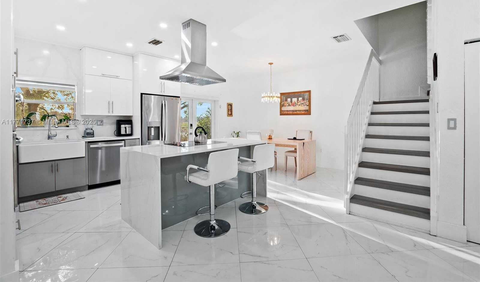 Small Image of 518 NORTH WEST 130TH WAY, Pembroke Pines Number 5