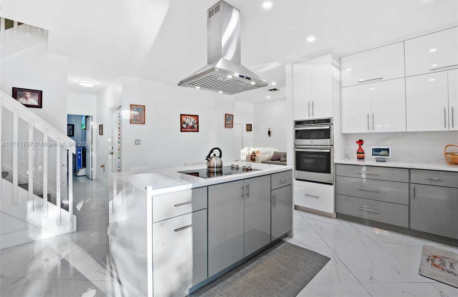 Small Image of 518 NORTH WEST 130TH WAY, Pembroke Pines Number 8