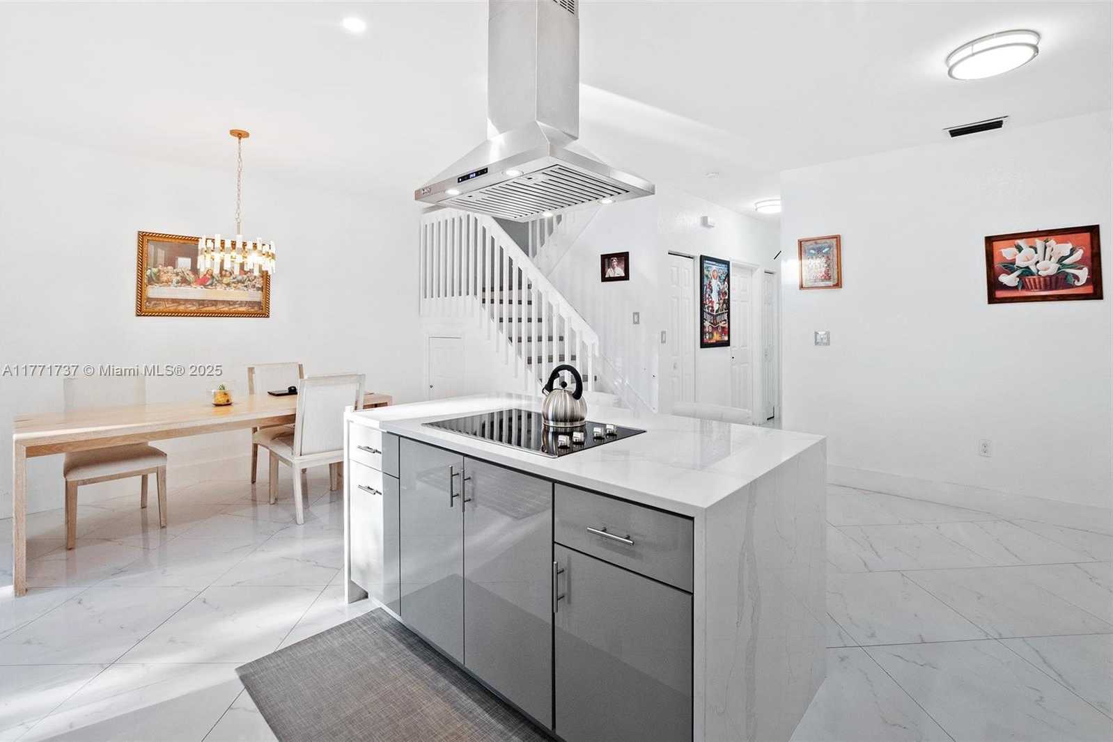 Small Image of 518 NORTH WEST 130TH WAY, Pembroke Pines Number 9