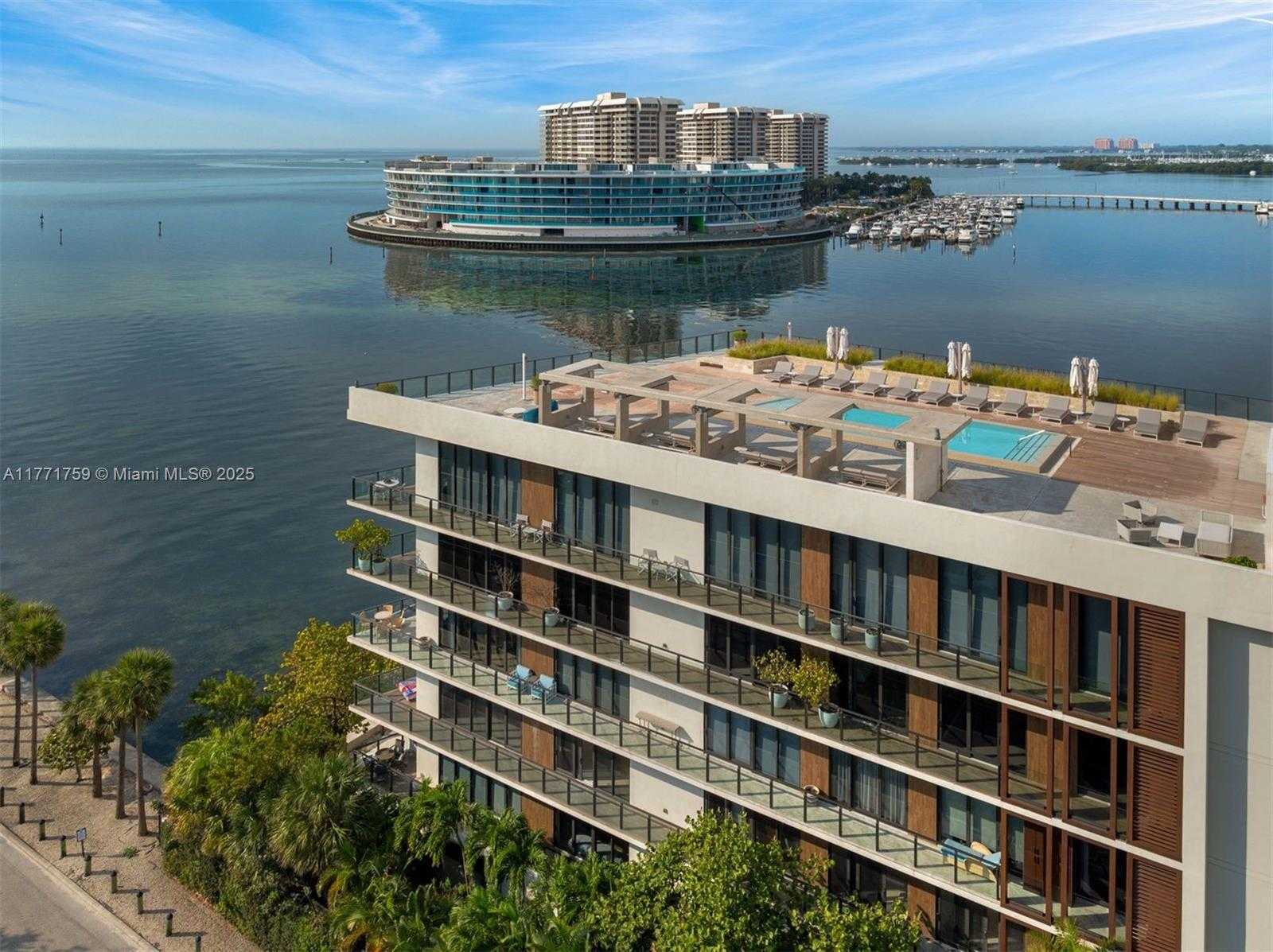 Small Image of 3581 EAST GLENCOE ST #302, Miami Number 13