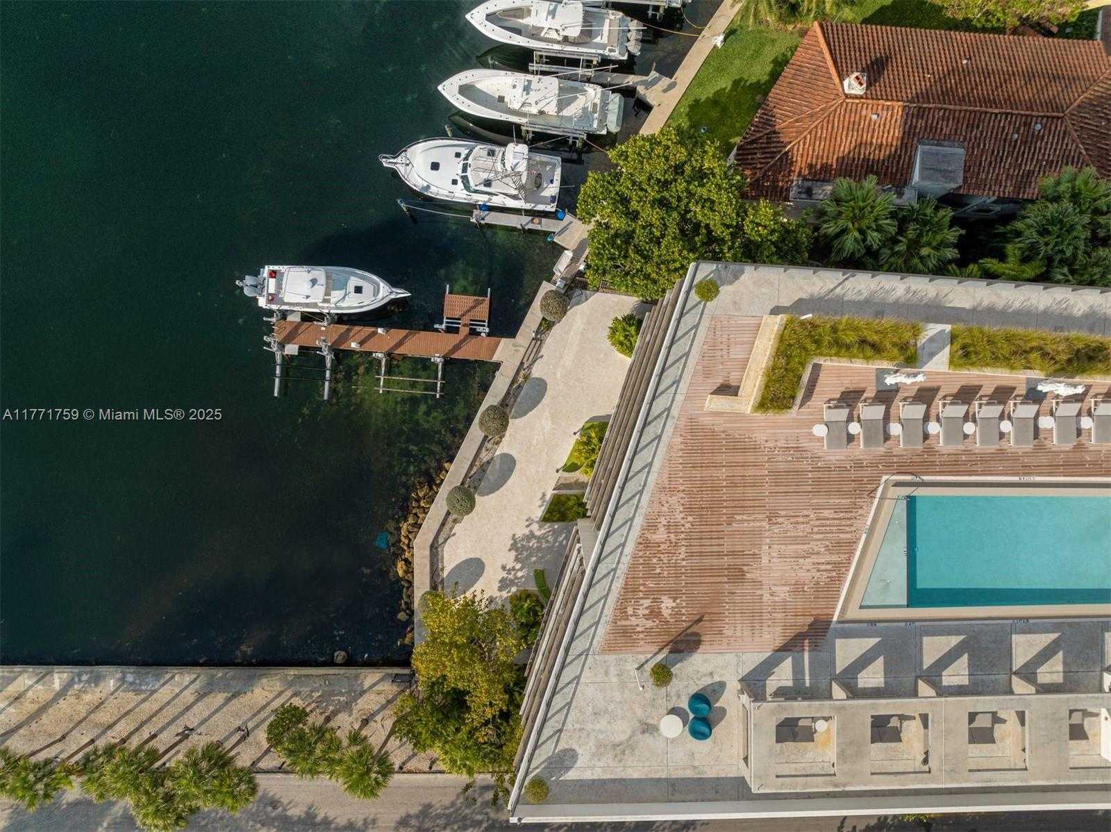 Small Image of 3581 EAST GLENCOE ST #302, Miami Number 17