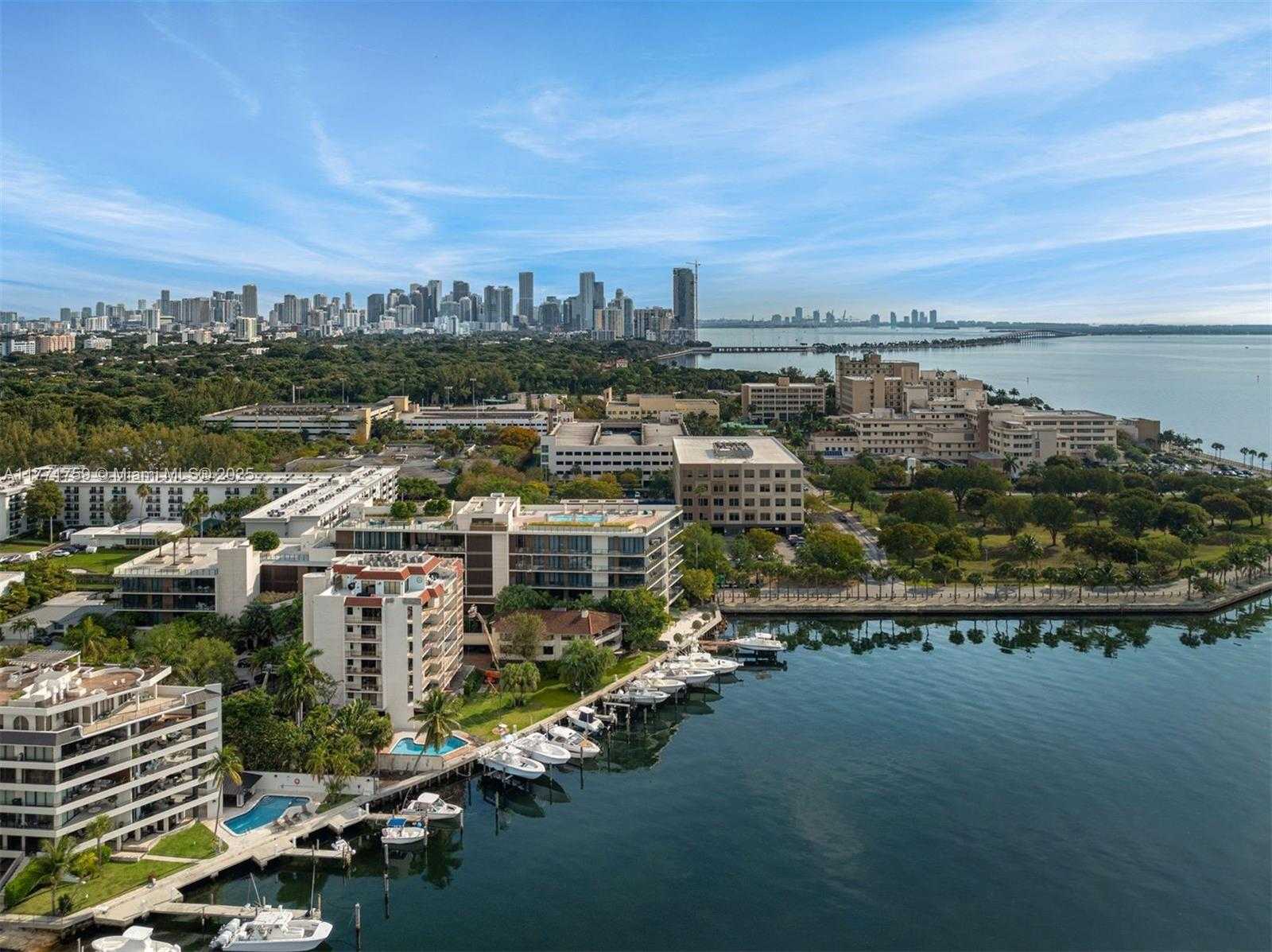 Small Image of 3581 EAST GLENCOE ST #302, Miami Number 20