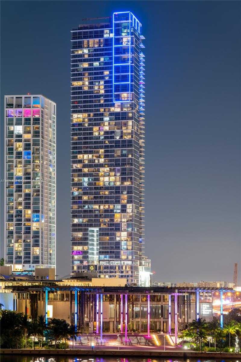 Small Image of 1100 BISCAYNE BLVD #4901, Miami Number 10